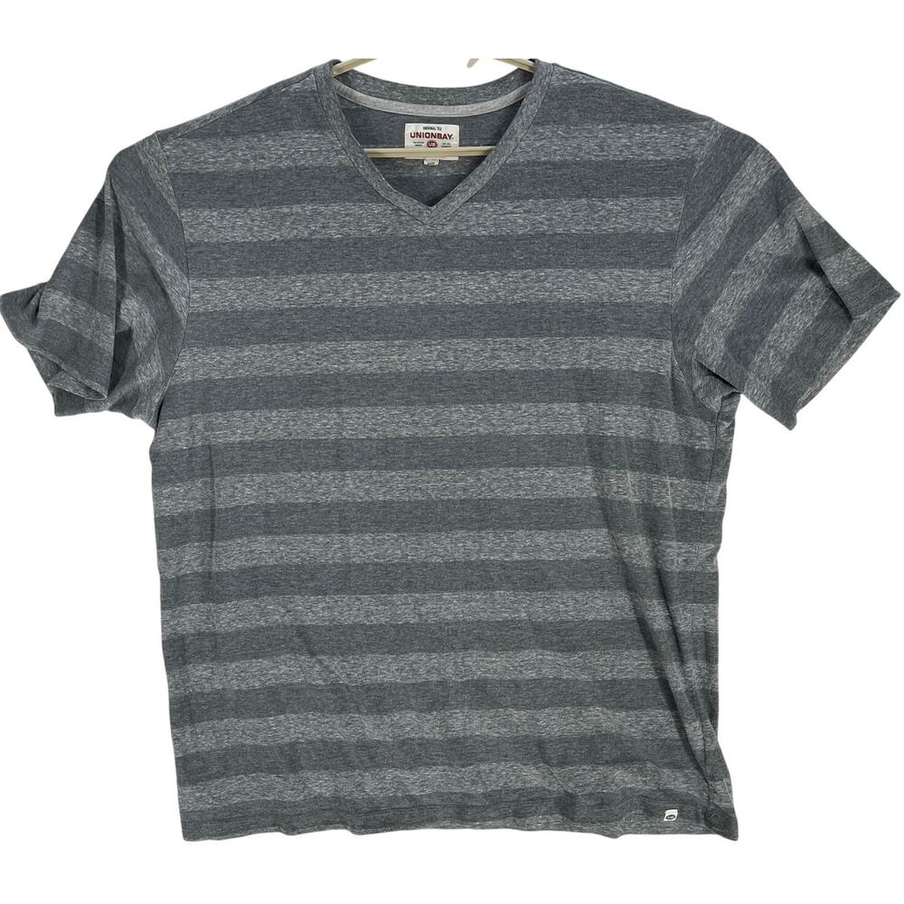 UNIONBAY Tee Shirt Men XL Gray Striped Short Sleeve V-Neck Y2K Retro Cotton
